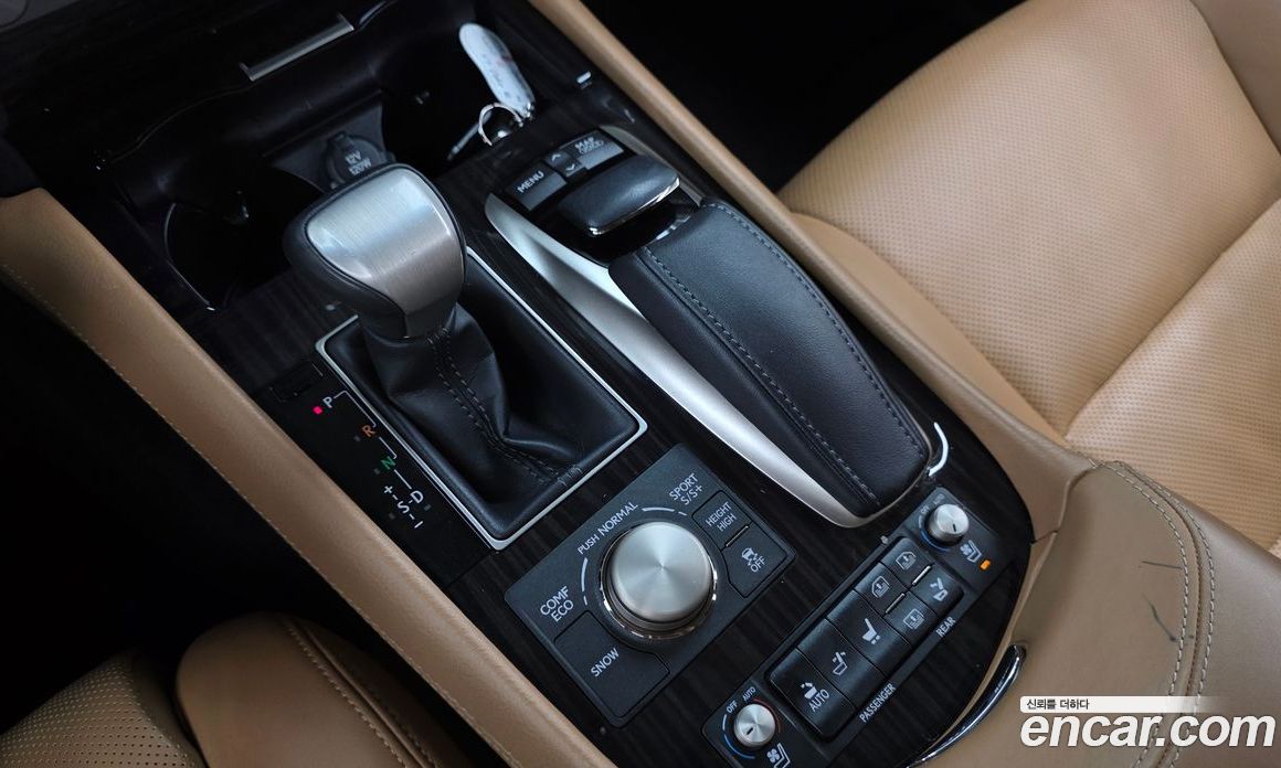 Lexus LS460L фото 9