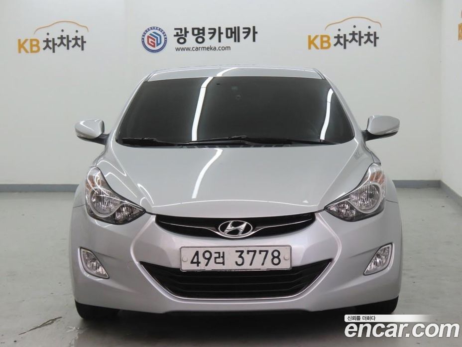 Hyundai Avante (MD) фото 3