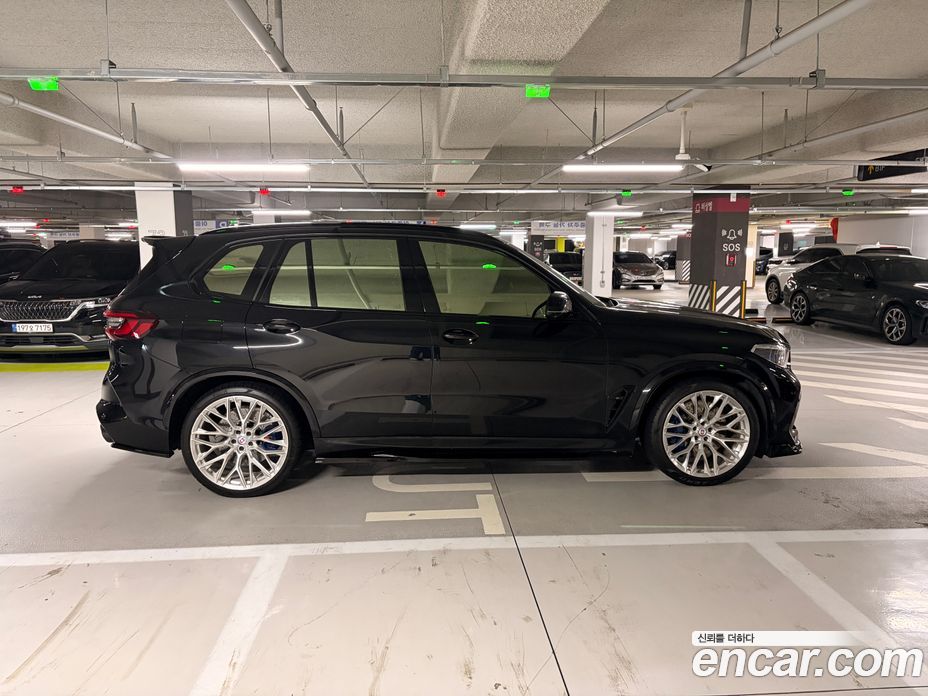 BMW X5M (G05)