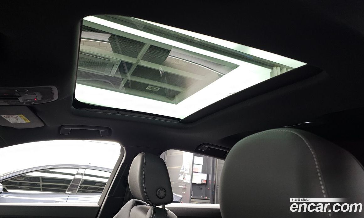 Audi Q3 (F3) фото 19