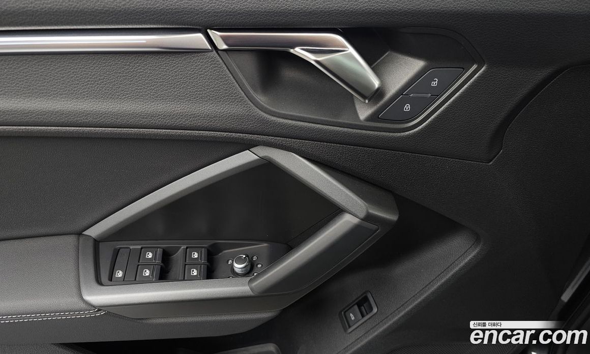 Audi Q3 (F3) фото 29