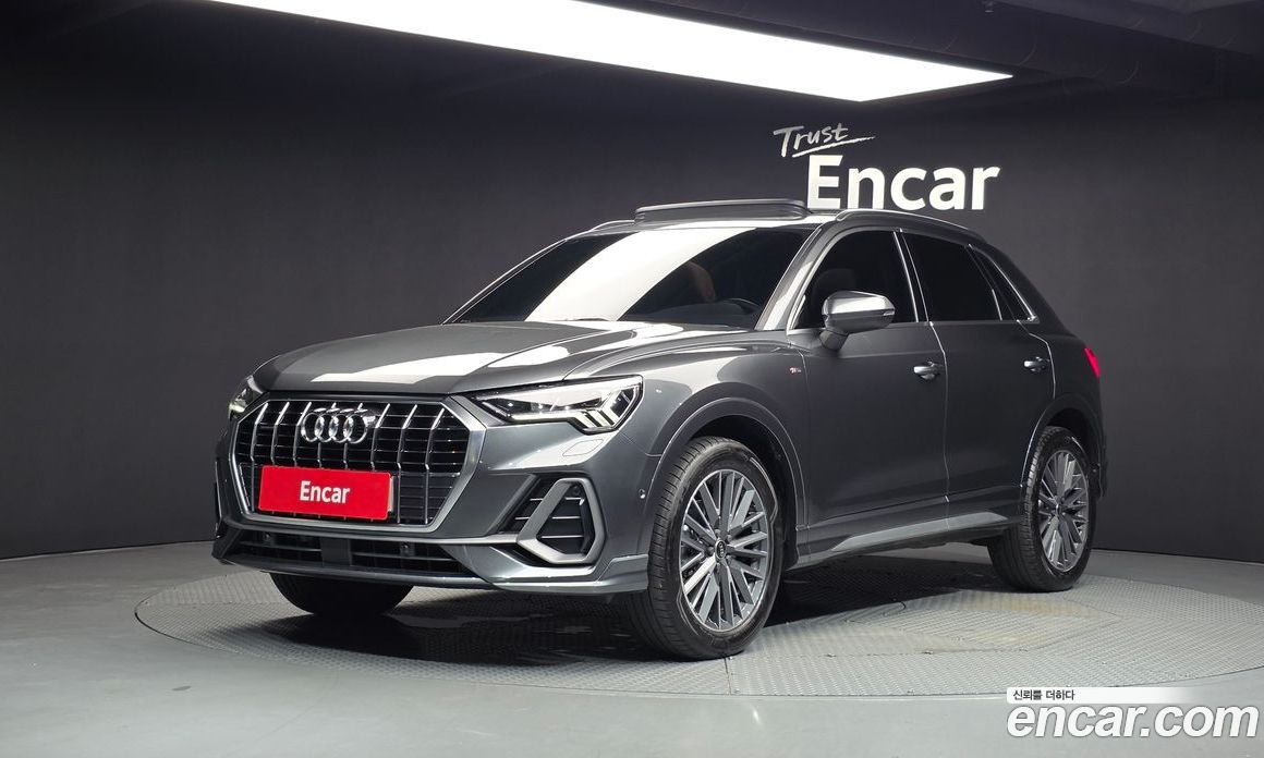 Audi Q3 (F3)