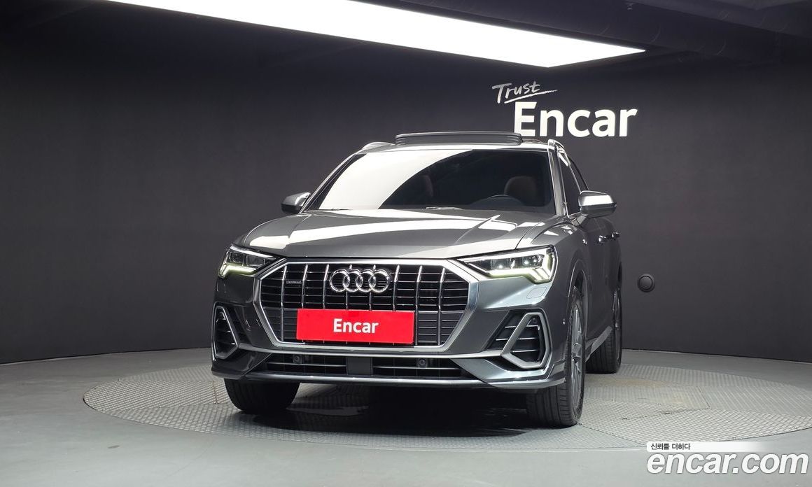 Audi Q3 (F3) фото 3
