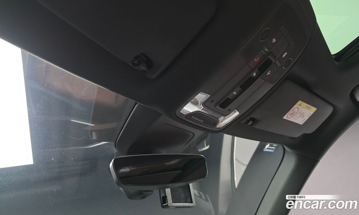 Audi Q3 (F3) фото 19