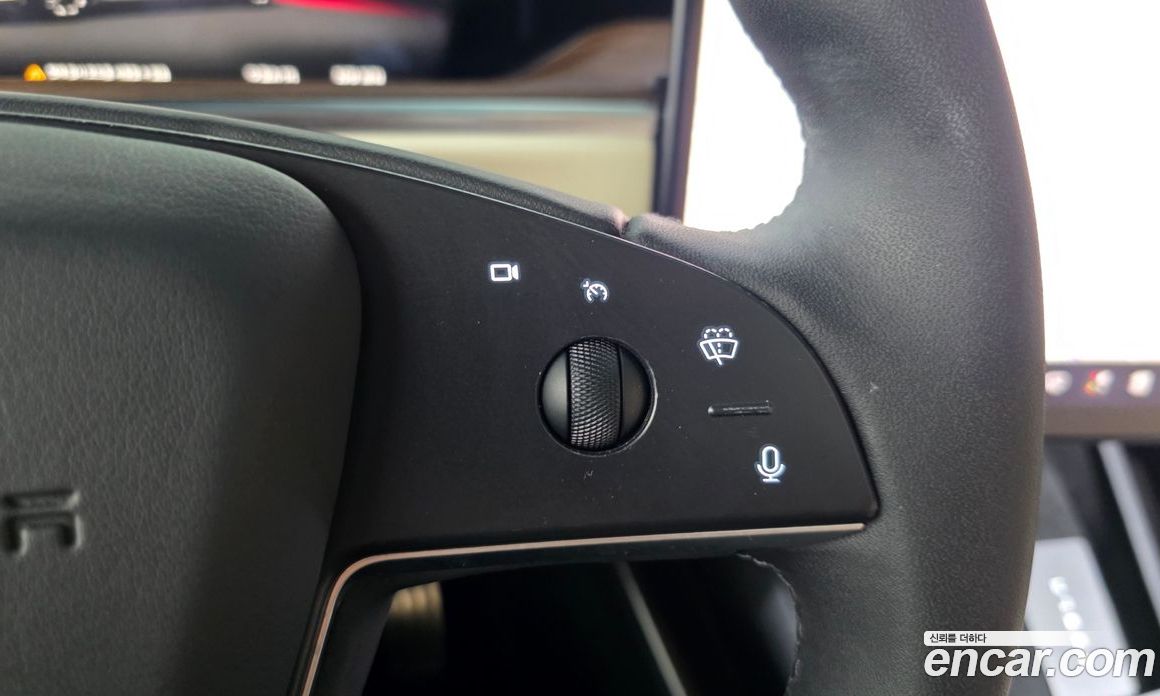 Tesla Model X фото 29