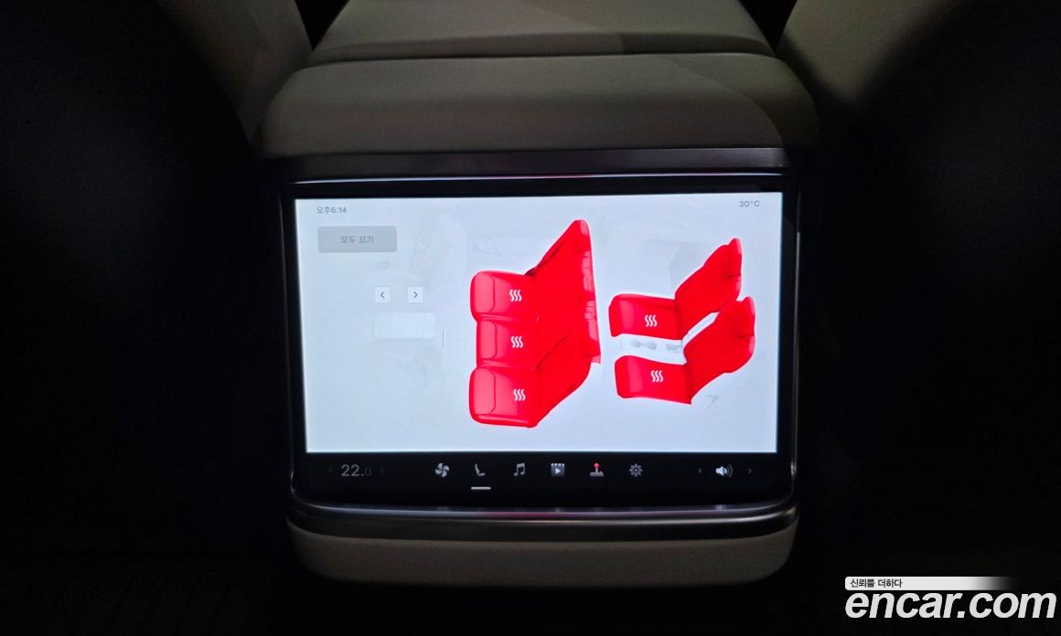 Tesla Model X фото 33
