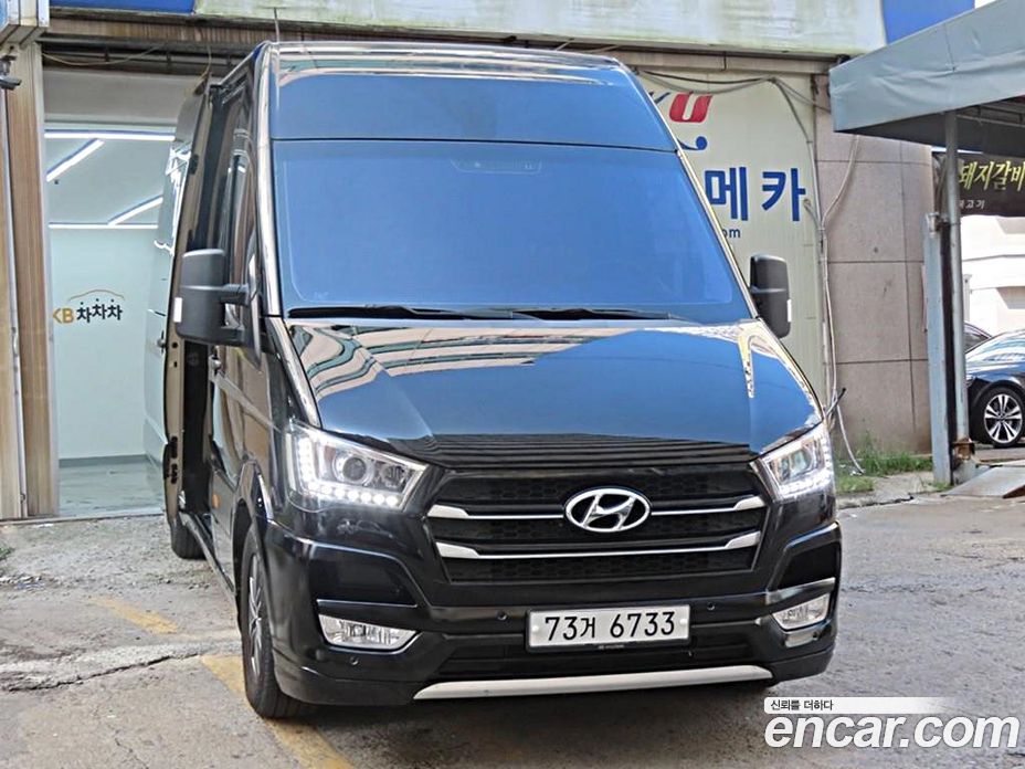 Hyundai Solati фото 3