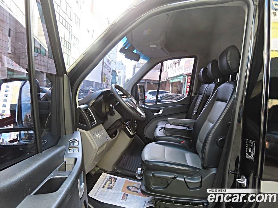 Hyundai Solati фото 6