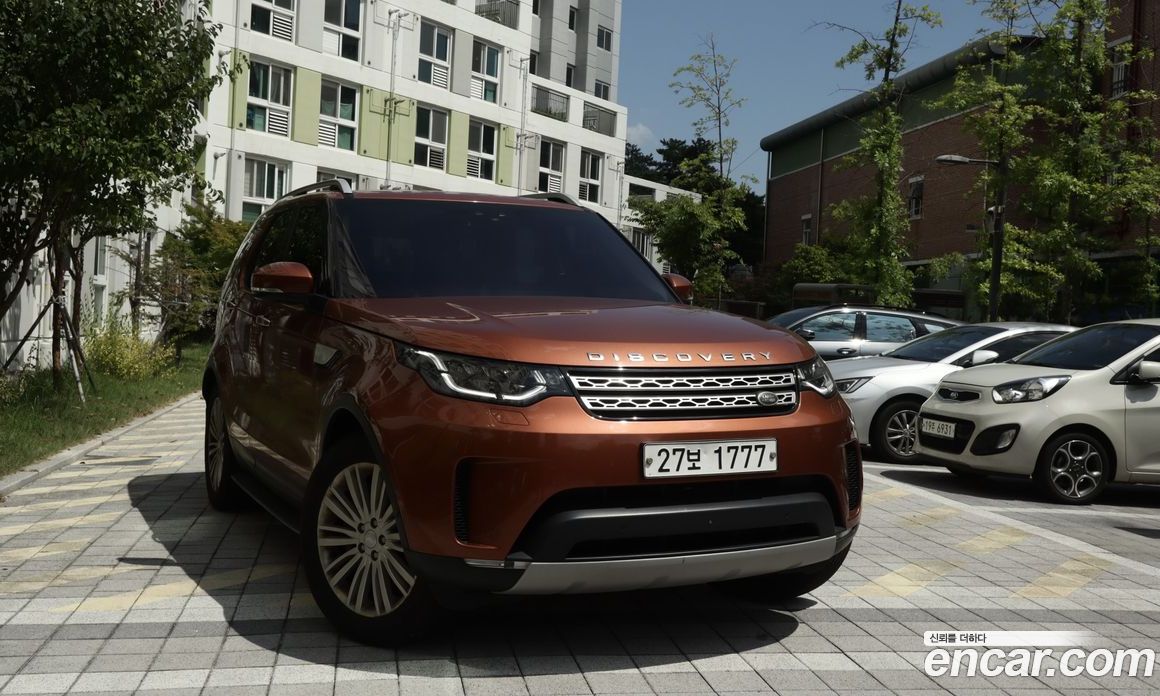 Land Rover Discovery 5