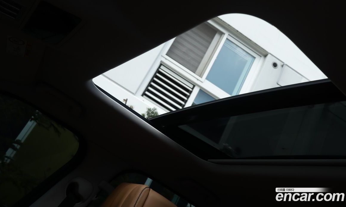 Land Rover Discovery 5 фото 9