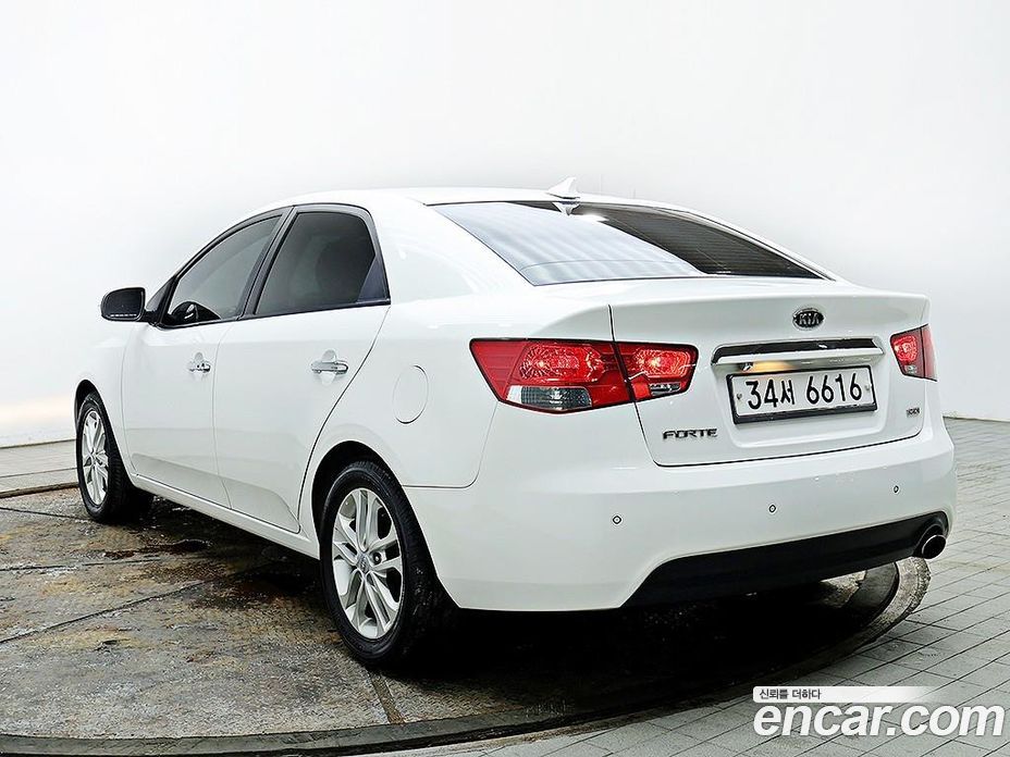 Kia Forte фото 2