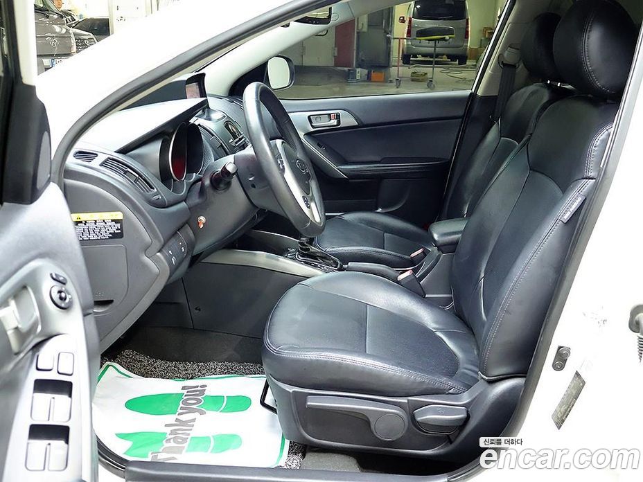 Kia Forte фото 10
