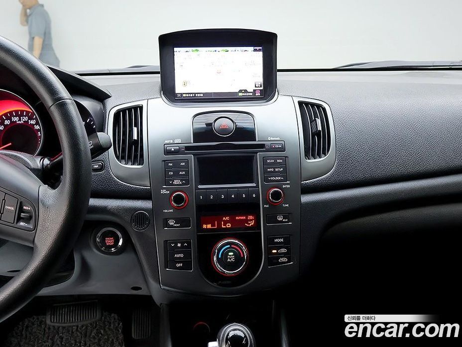 Kia Forte фото 12