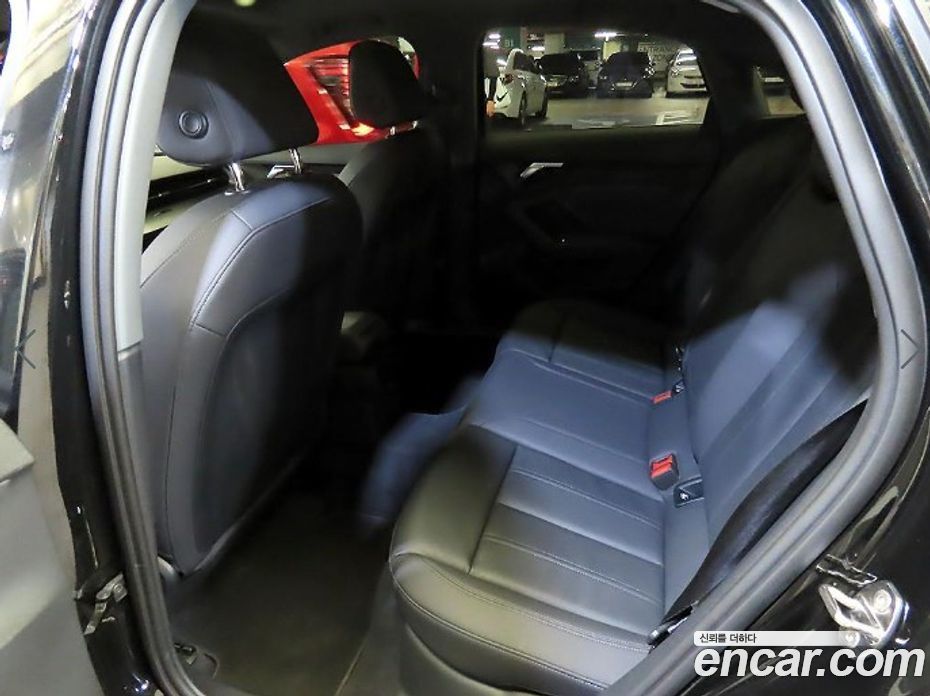 Audi A3 (8Y) фото 7