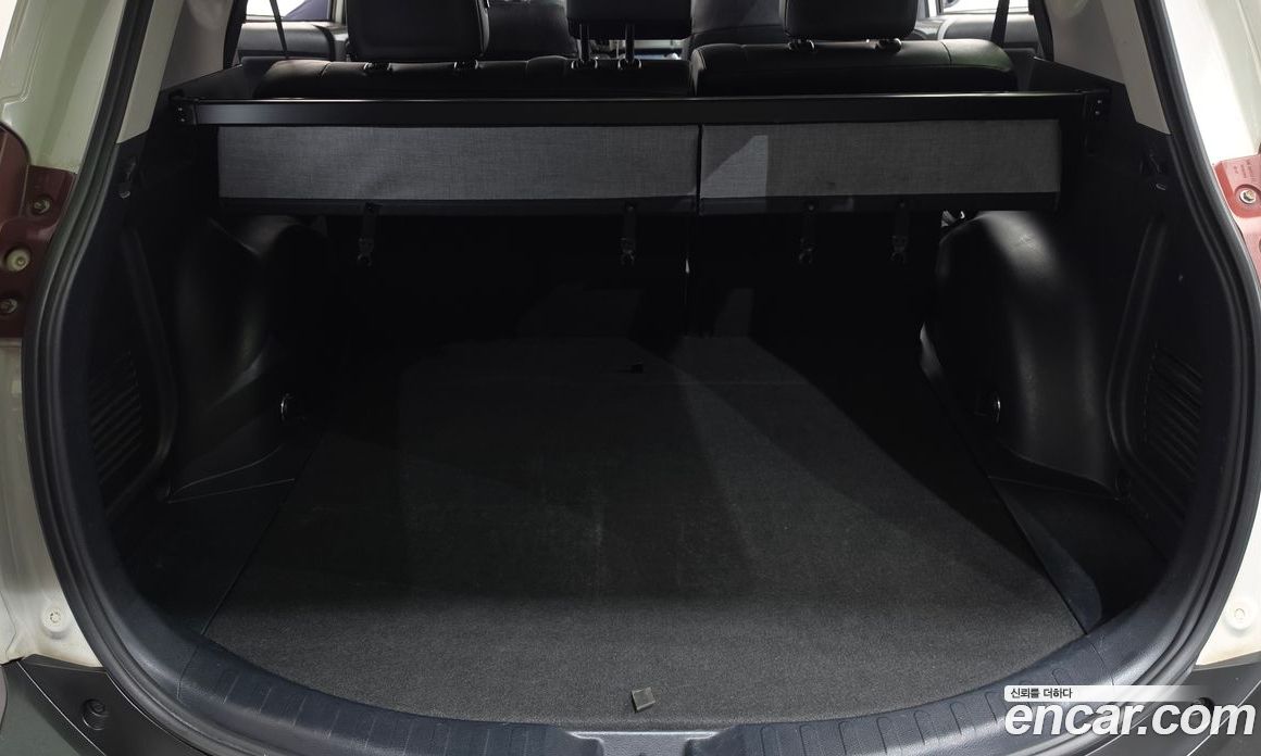 Toyota RAV4 4th Gen фото 20