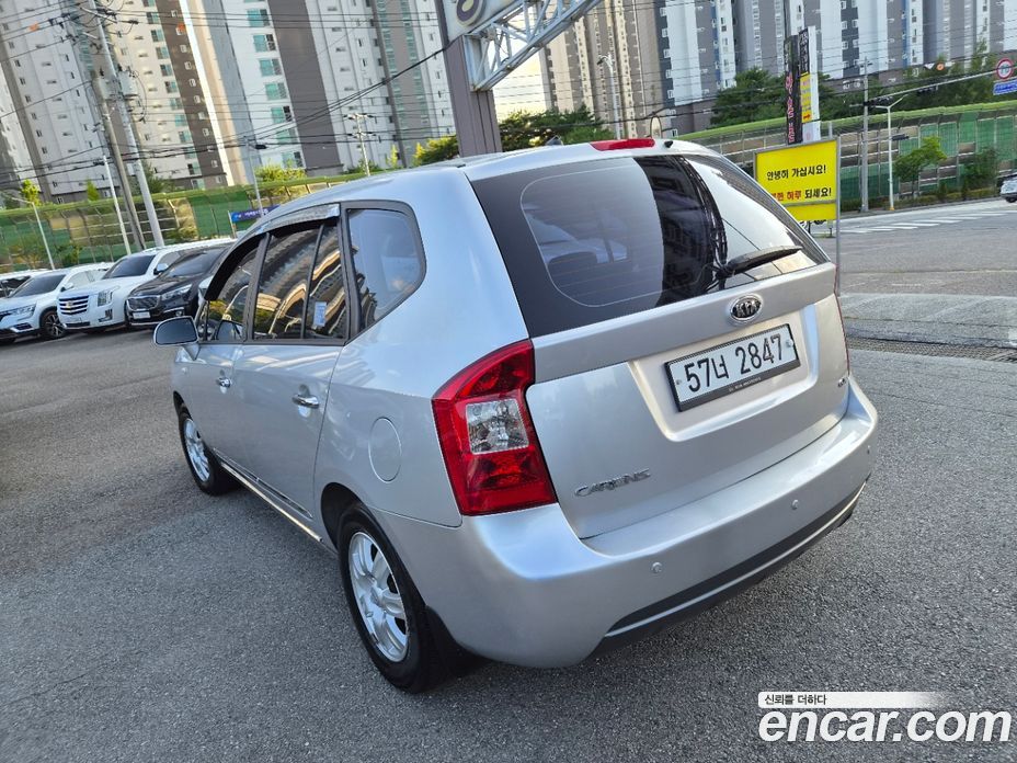 Kia Carens 2nd Gen фото 7