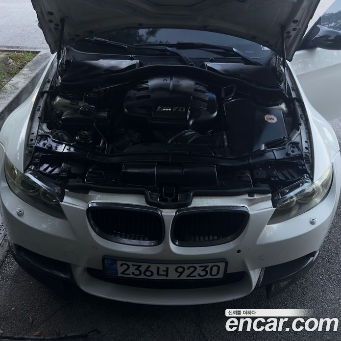 BMW M3 (E90) фото 6