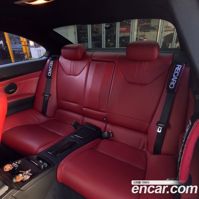 BMW M3 (E90) фото 10