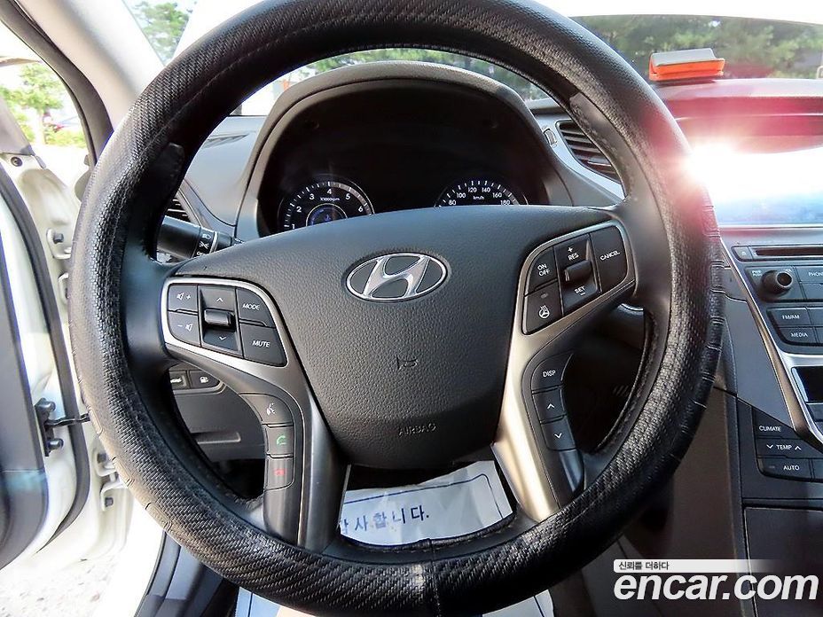 Hyundai Grandeur (HG) фото 8