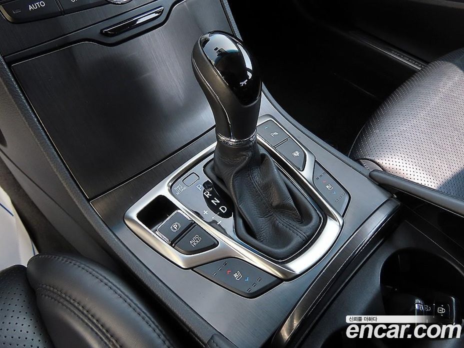 Hyundai Grandeur (HG) фото 10