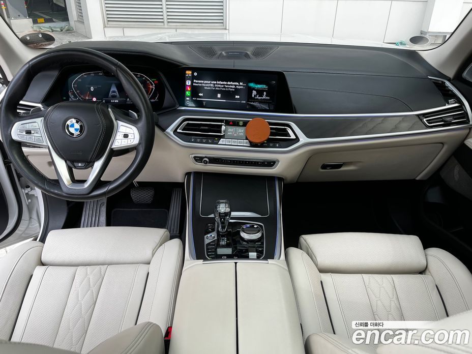 BMW X7 (G07) фото 10