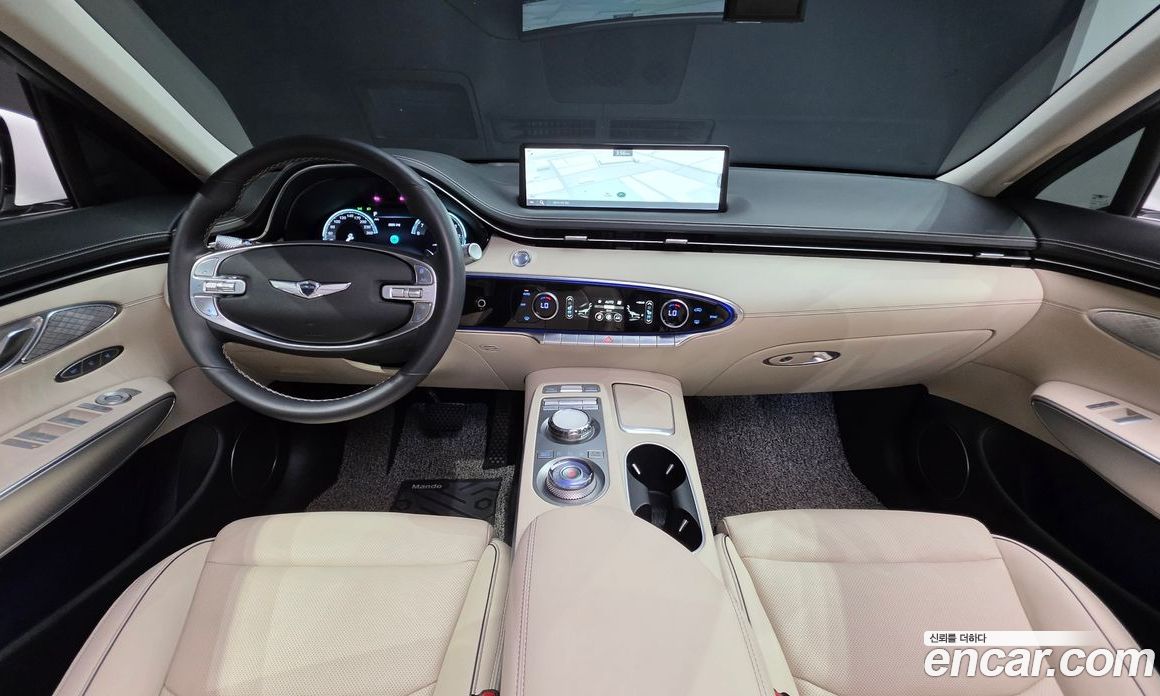 Genesis GV70 фото 7