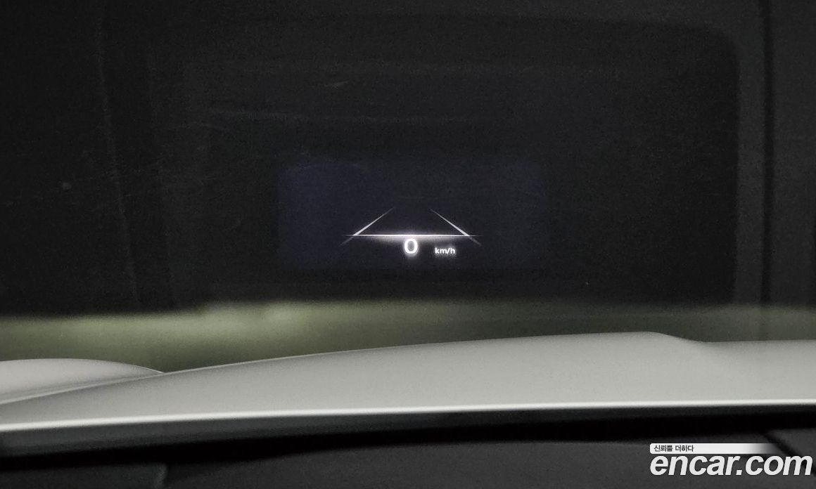 Genesis GV70 фото 10