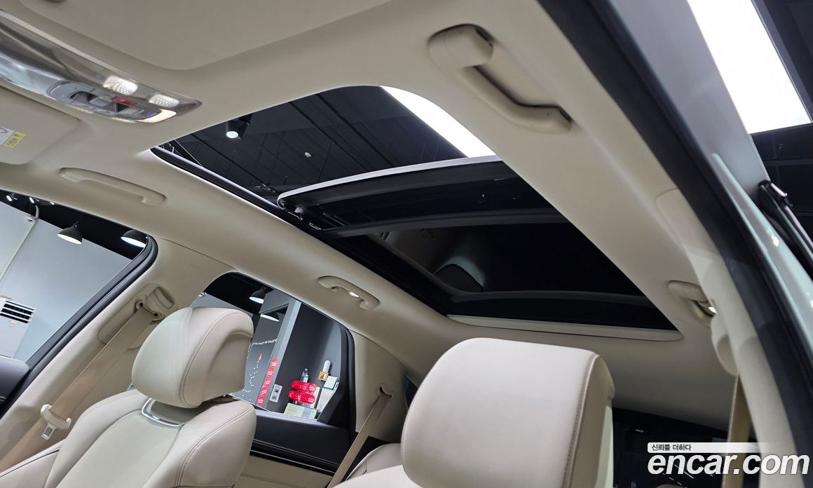 Genesis GV70 фото 15