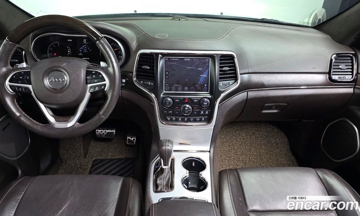 Jeep Grand Cherokee (WK) фото 7