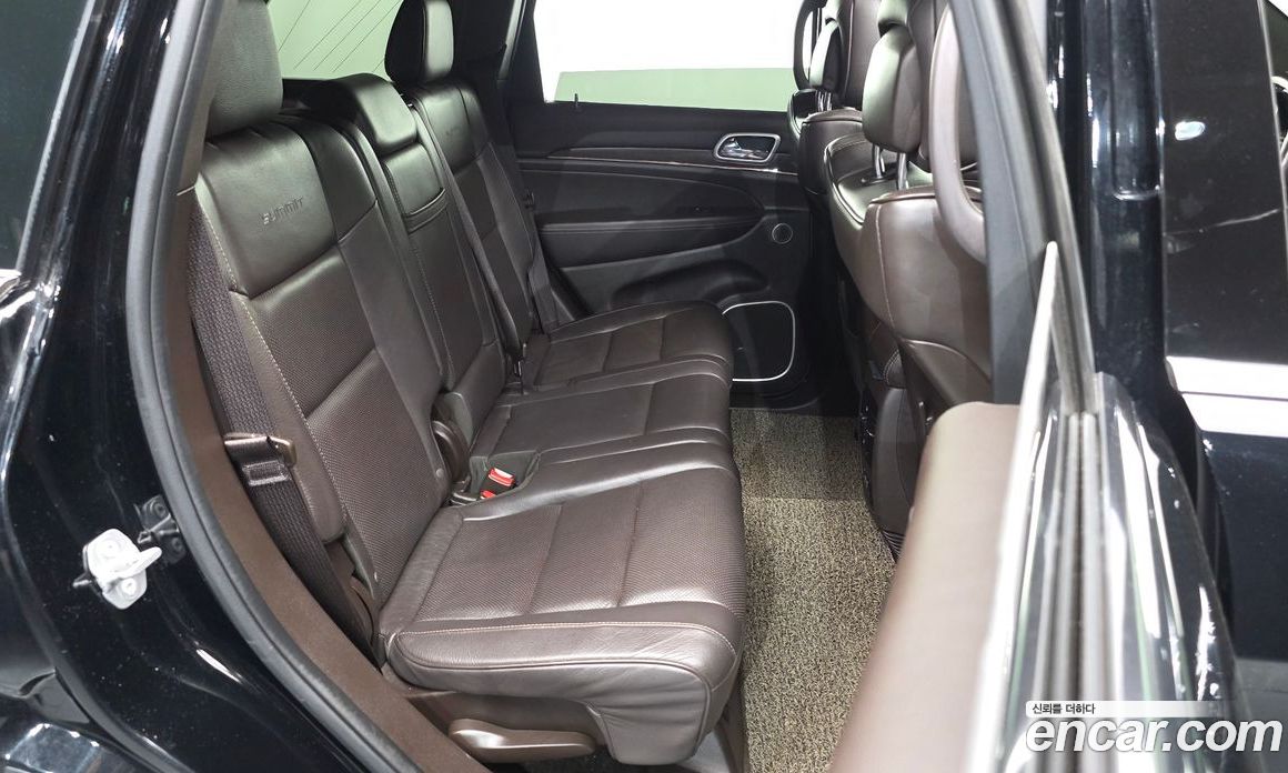 Jeep Grand Cherokee (WK) фото 12