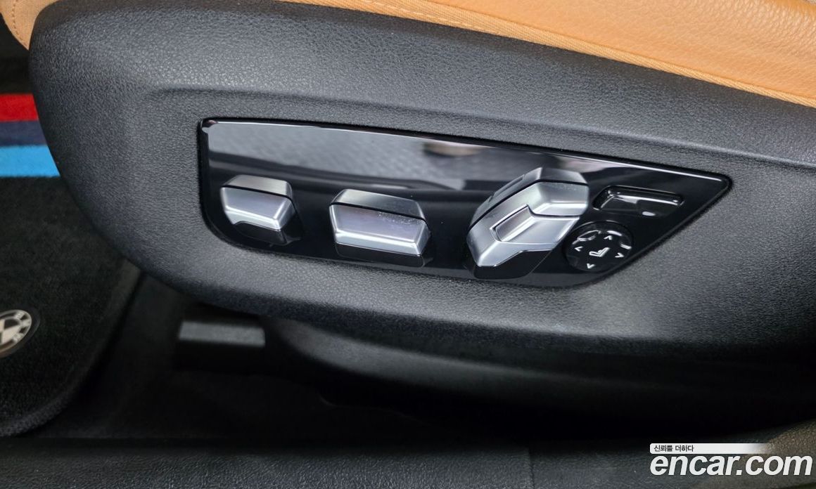 BMW 5-Series (G30) фото 31