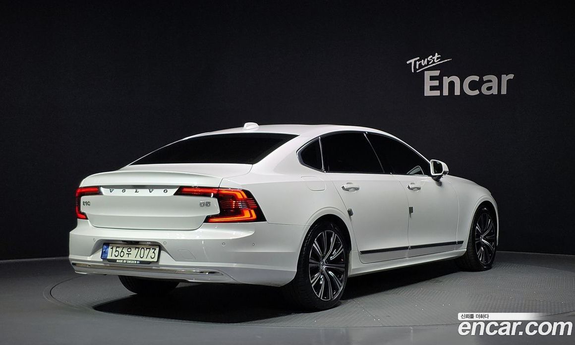 Volvo S90 фото 2
