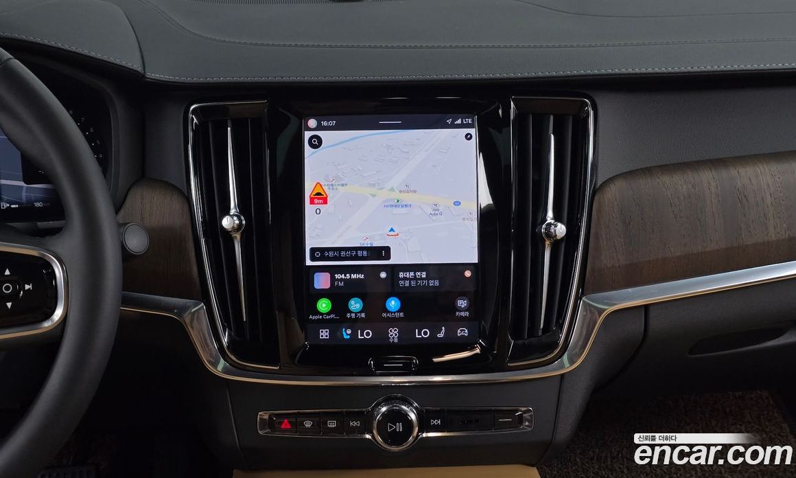 Volvo S90 фото 12