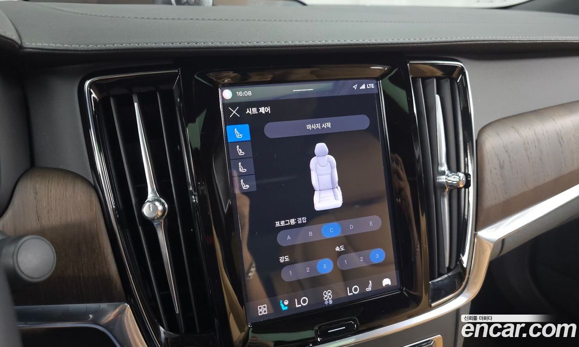 Volvo S90 фото 14