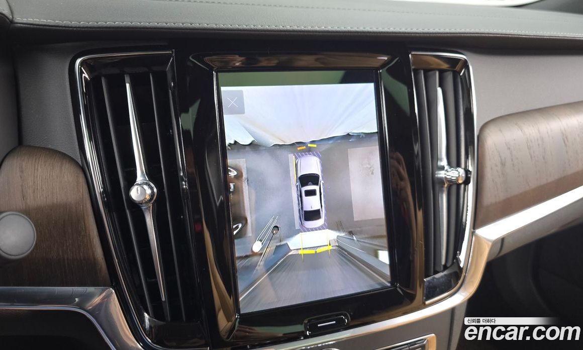 Volvo S90 фото 15