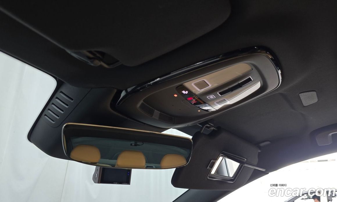 Volvo S90 фото 16