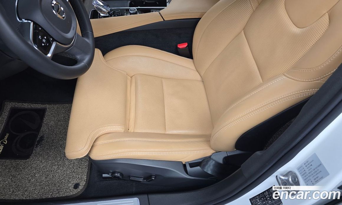 Volvo S90 фото 33
