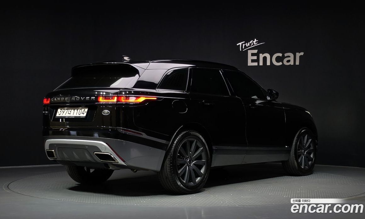 Land Rover Range Rover Velar фото 2