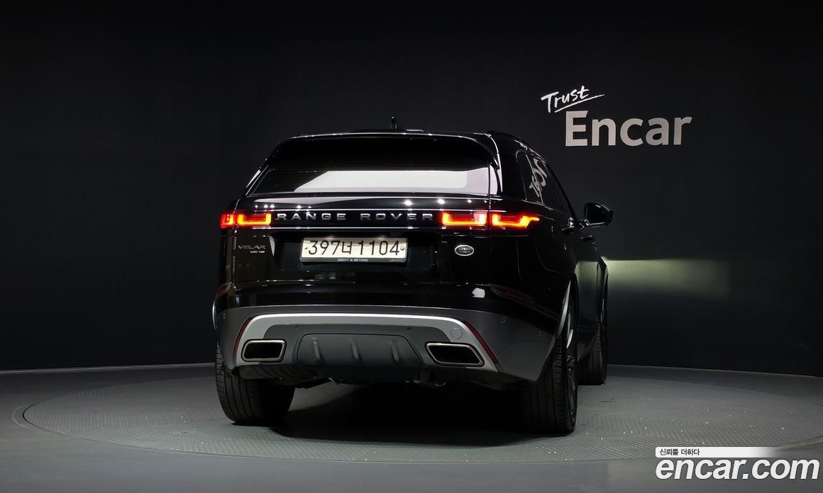 Land Rover Range Rover Velar фото 4