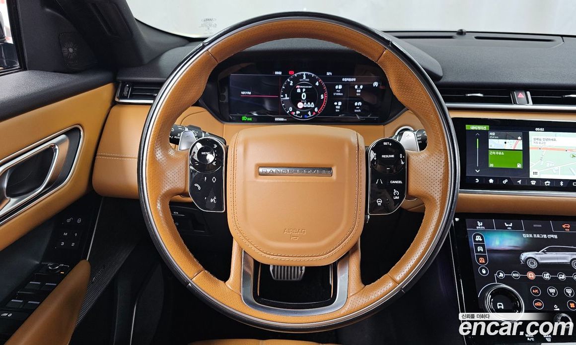 Land Rover Range Rover Velar фото 13