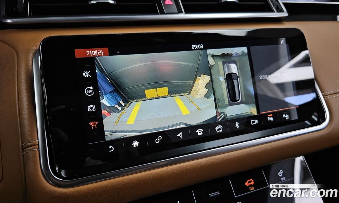 Land Rover Range Rover Velar фото 15