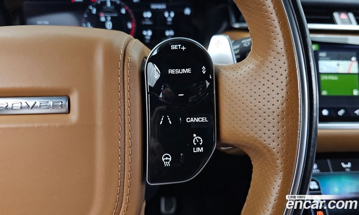 Land Rover Range Rover Velar фото 33