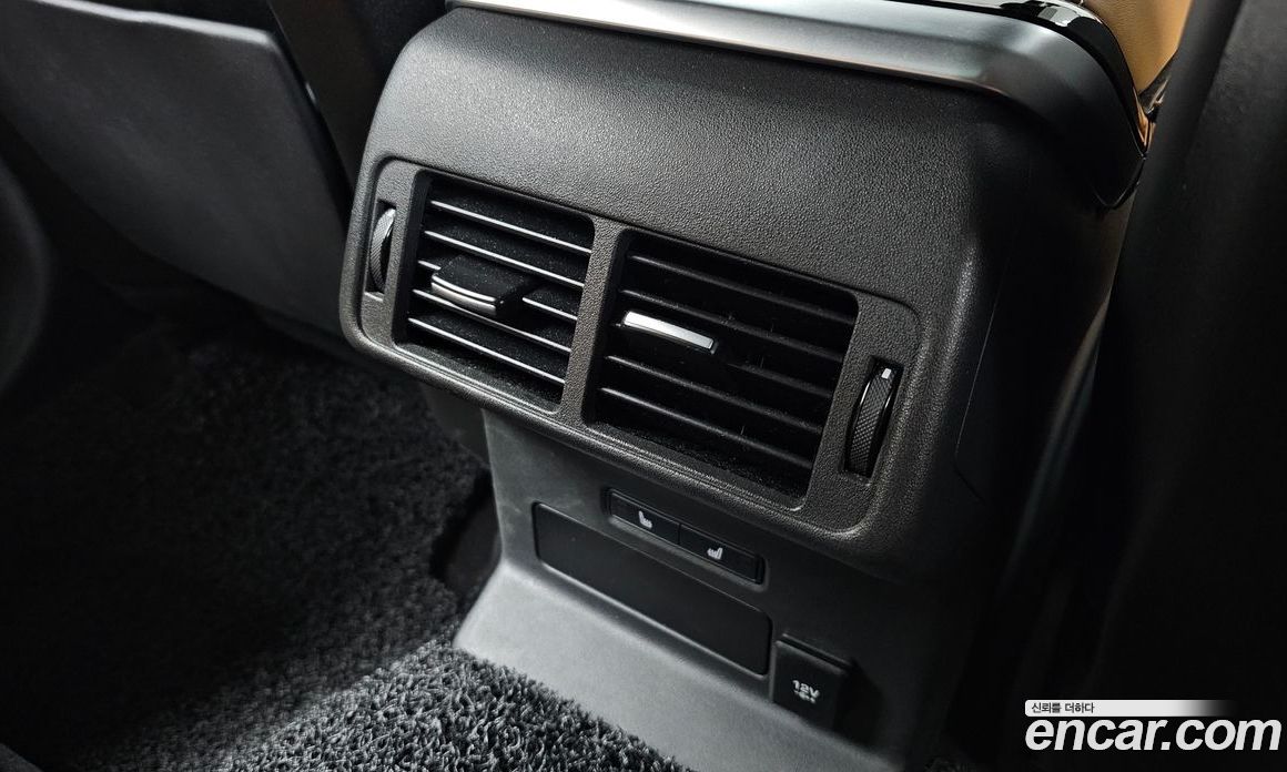 Land Rover Range Rover Velar фото 34