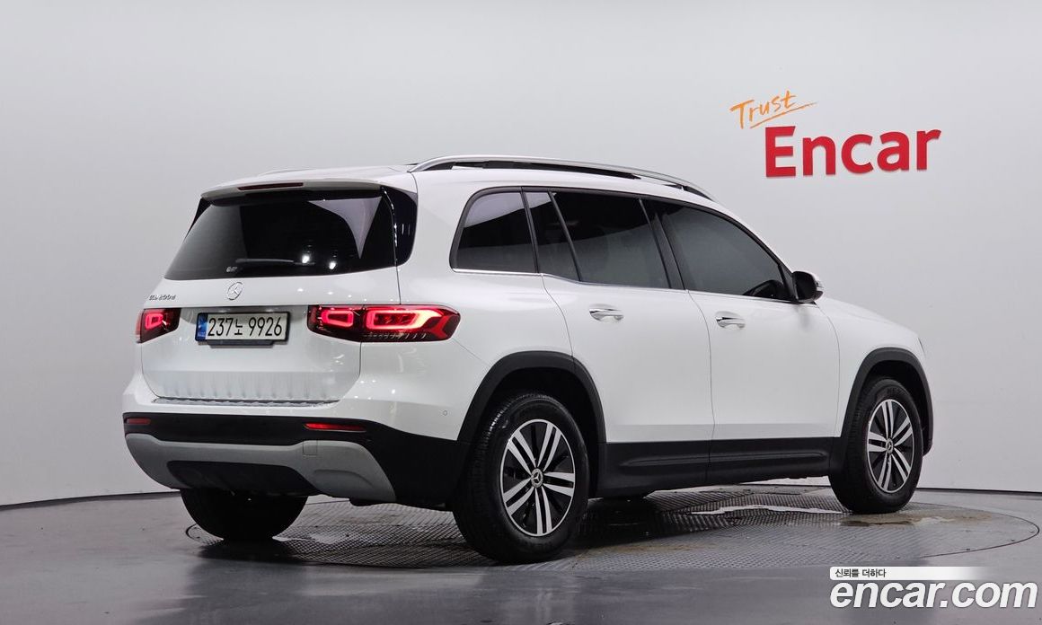 Mercedes-Benz GLB-Class X247 фото 2