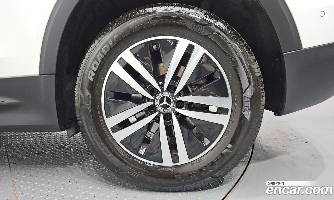 Mercedes-Benz GLB-Class X247 фото 21