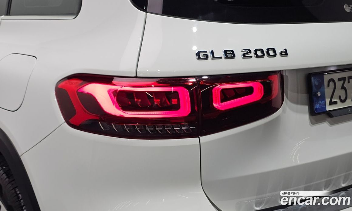 Mercedes-Benz GLB-Class X247 фото 23