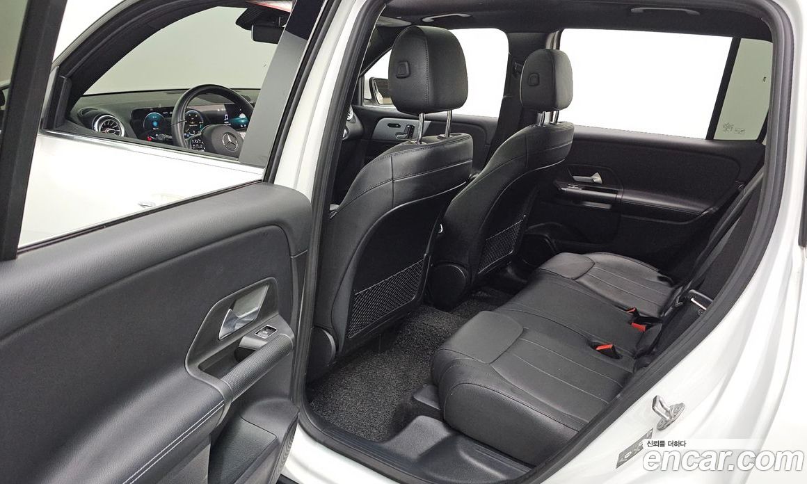 Mercedes-Benz GLB-Class X247 фото 26