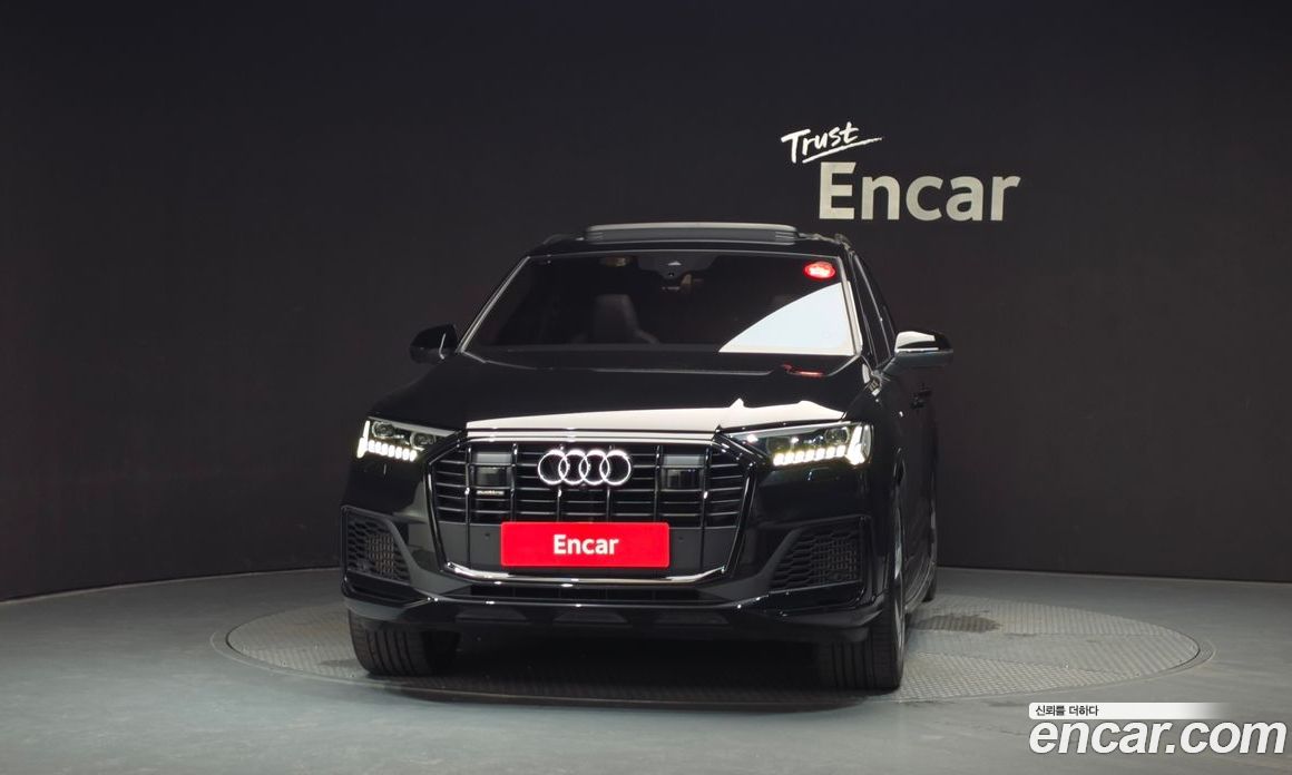 Audi Q7 (4M) фото 3
