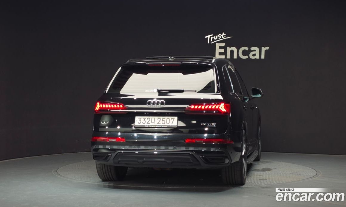 Audi Q7 (4M) фото 4