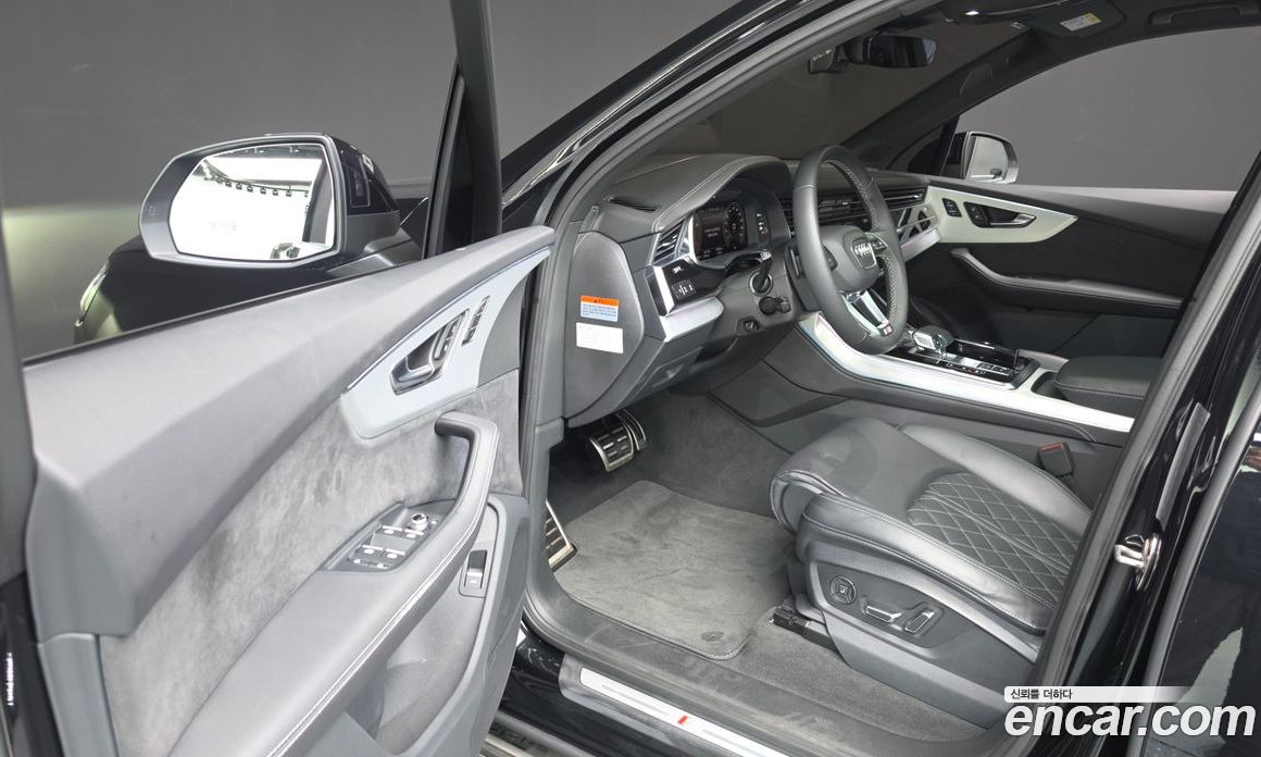 Audi Q7 (4M) фото 10
